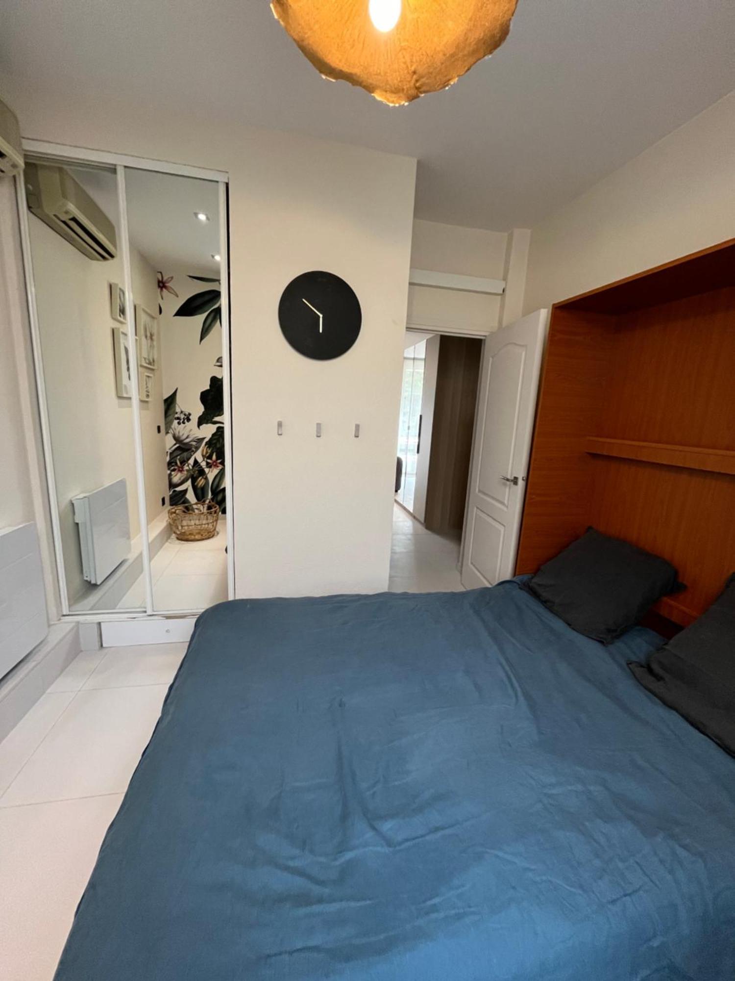 Appartement Sur La Pinede A Juan Les Pins Antibes Exterior photo